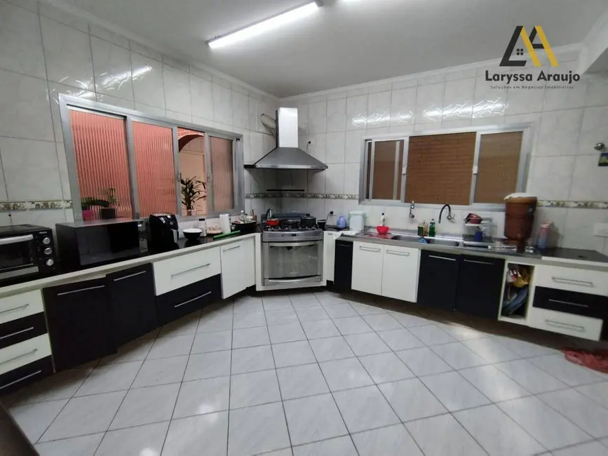 Casa com 4 quartos à venda, 250m2 em Jardim São Jorge, São Paulo - SP - imagem 8 Foto 8 de Casa com 4 quartos à venda, 250m2 em Jardim São Jorge, São Paulo - SP