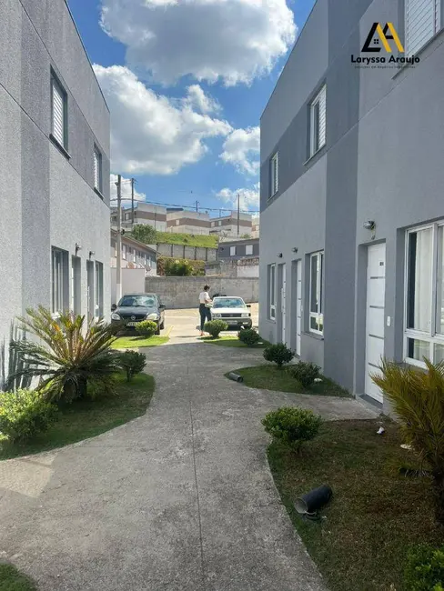 Foto 2 de Sobrado com 2 quartos à venda, 80m2 em Água Espraiada (Caucaia do Alto), Cotia - SP