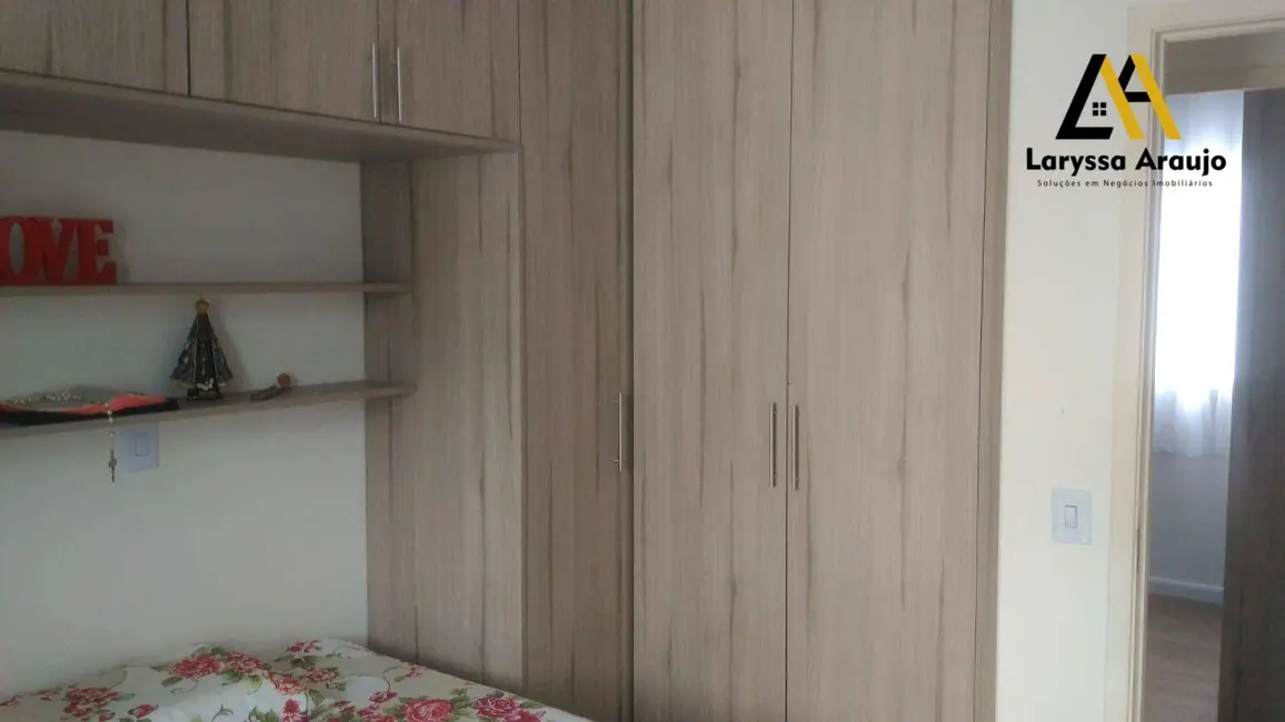 Sobrado com 2 quartos à venda, 80m2 em Água Espraiada (Caucaia do Alto), Cotia - SP - imagem 4 Foto 4 de Sobrado com 2 quartos à venda, 80m2 em Água Espraiada (Caucaia do Alto), Cotia - SP