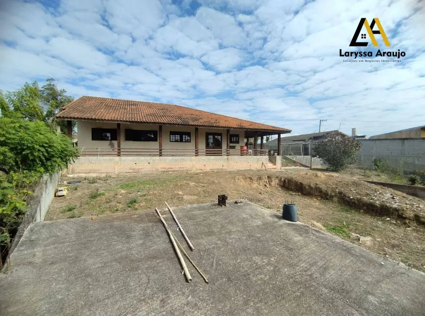 Foto 2 de Chácara com 3 quartos para alugar, 2500m2 em Santana, Cotia - SP