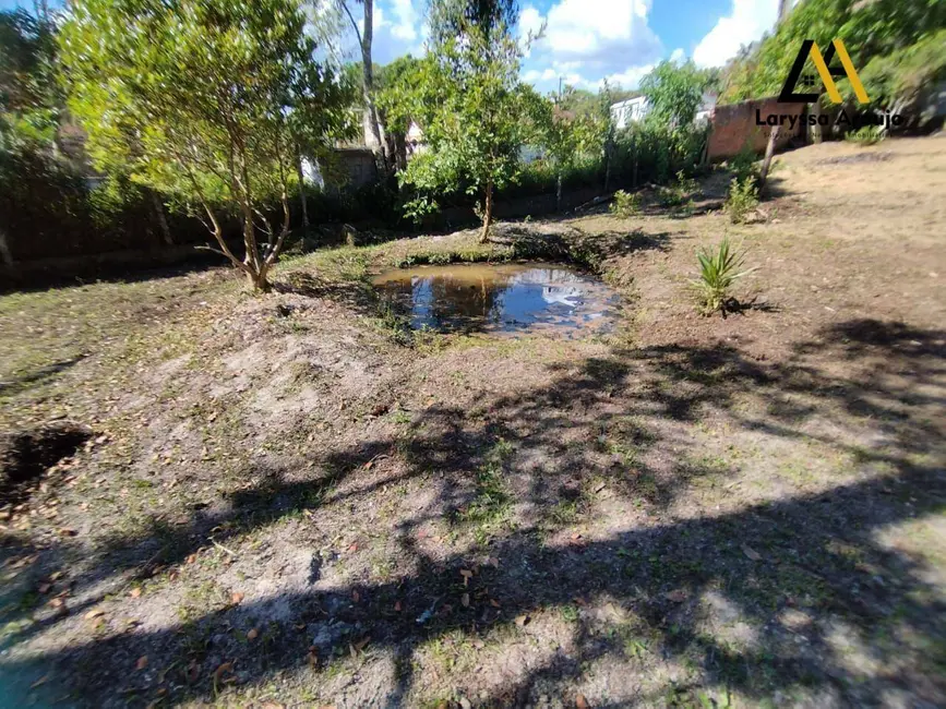 Chácara com 3 quartos à venda, 1100m2 em Cotia - SP - imagem 1 Foto 1 de Chácara com 3 quartos à venda, 1100m2 em Cotia - SP