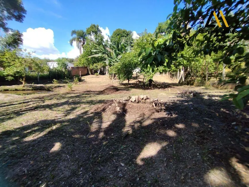 Chácara com 3 quartos à venda, 1100m2 em Cotia - SP - imagem 2 Foto 2 de Chácara com 3 quartos à venda, 1100m2 em Cotia - SP