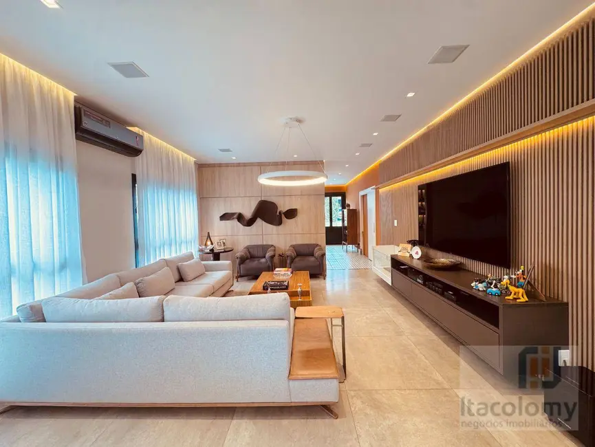 Foto 3 de Casa de Condomínio com 4 quartos à venda, 380m2 em Santana De Parnaiba - SP