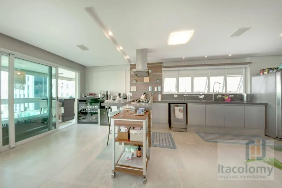 Foto 6 de Apartamento com 3 quartos à venda, 253m2 em Alphaville Empresarial, Barueri - SP