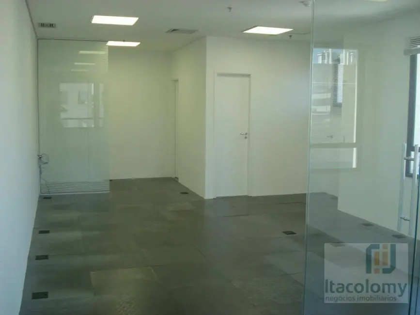 Sala Comercial à venda, 52m2 em Alphaville Industrial, Barueri - SP - imagem 1 Foto 1 de Sala Comercial à venda, 52m2 em Alphaville Industrial, Barueri - SP