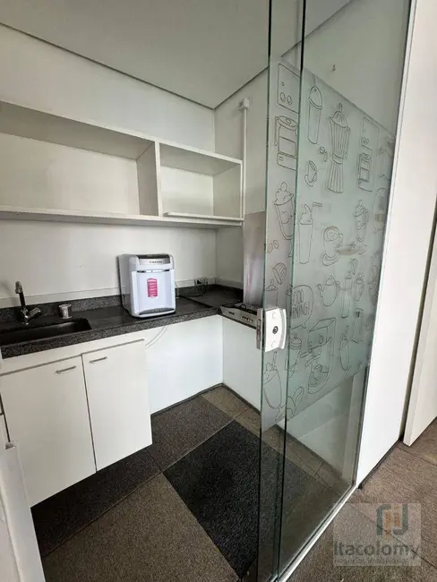 Foto 5 de Sala Comercial para alugar, 106m2 em Alphaville Industrial, Barueri - SP