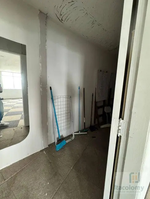 Foto 9 de Sala Comercial para alugar, 106m2 em Alphaville Industrial, Barueri - SP