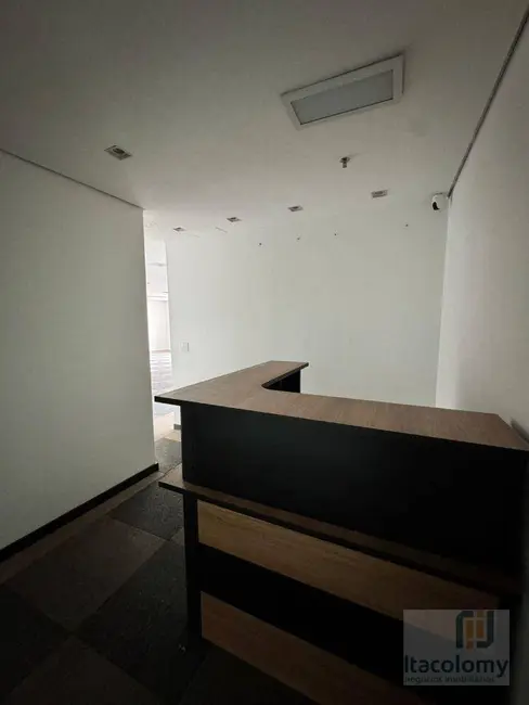 Sala Comercial para alugar, 106m2 em Alphaville Industrial, Barueri - SP - imagem 3 Foto 3 de Sala Comercial para alugar, 106m2 em Alphaville Industrial, Barueri - SP