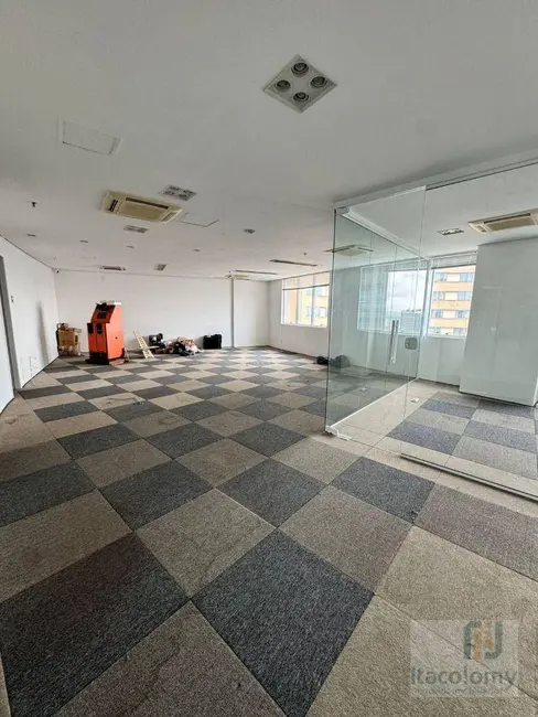 Foto 8 de Sala Comercial para alugar, 106m2 em Alphaville Industrial, Barueri - SP