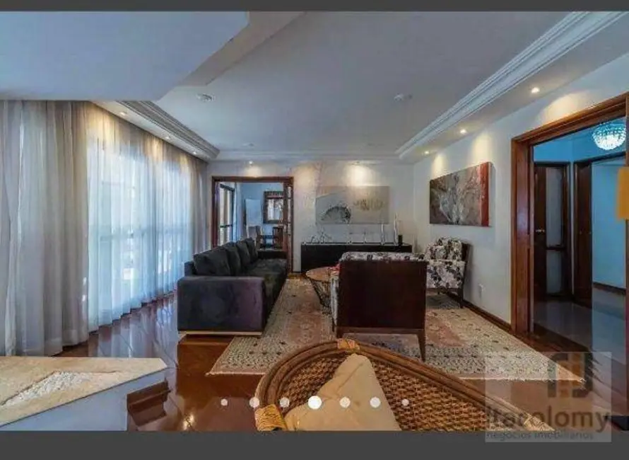 Apartamento com 4 quartos para alugar, 288m2 em Alphaville Industrial, Barueri - SP - imagem 9 Foto 9 de Apartamento com 4 quartos para alugar, 288m2 em Alphaville Industrial, Barueri - SP