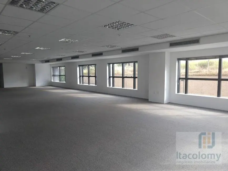Foto 3 de Sala Comercial para alugar, 197m2 em Alphaville Industrial, Barueri - SP