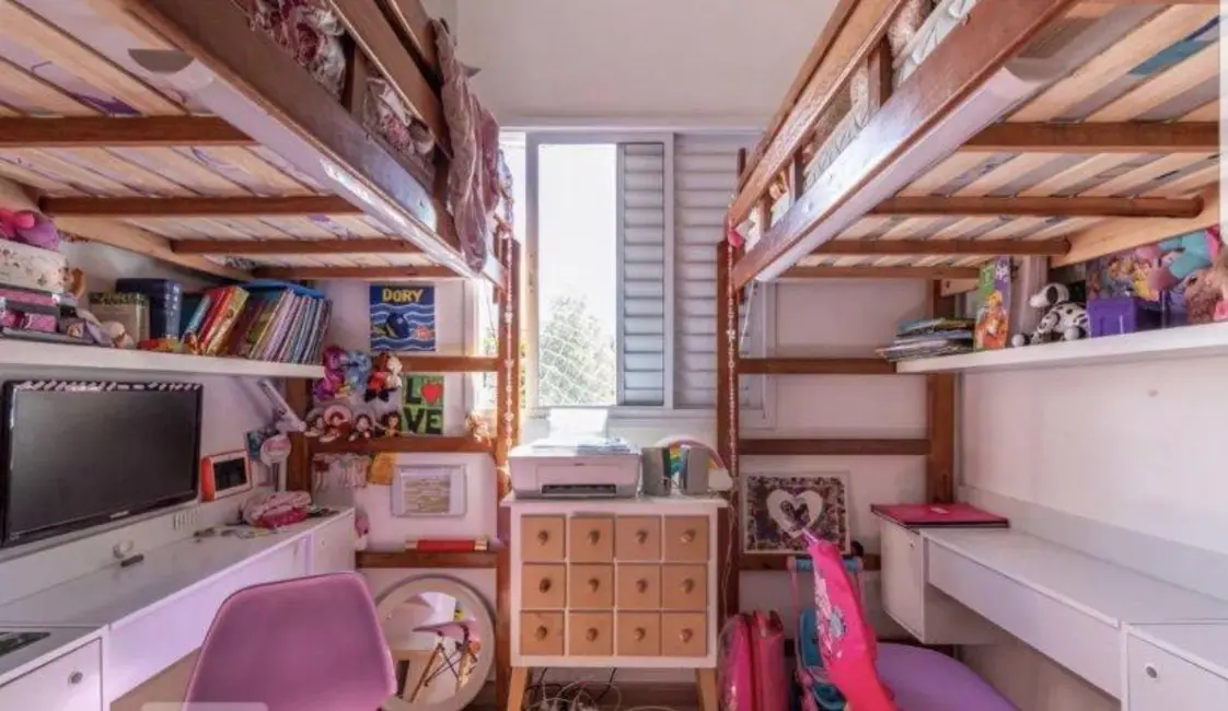 Apartamento com 3 quartos à venda, 135m2 em Jardim Tupanci, Barueri - SP - imagem 8 Foto 8 de Apartamento com 3 quartos à venda, 135m2 em Jardim Tupanci, Barueri - SP