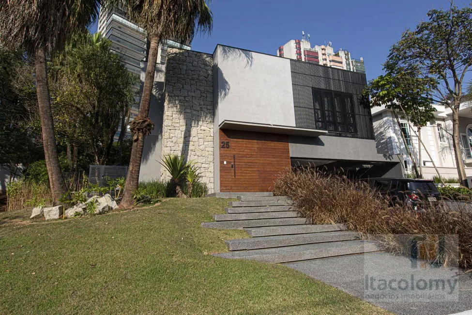 Foto 2 de Casa de Condomínio com 4 quartos à venda e para alugar, 713m2 em Barueri - SP