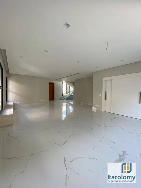 Casa de Condomínio com 4 quartos à venda e para alugar, 418m2 em Tamboré, Santana De Parnaiba - SP - imagem 3 Foto 3 de Casa de Condomínio com 4 quartos à venda e para alugar, 418m2 em Tamboré, Santana De Parnaiba - SP