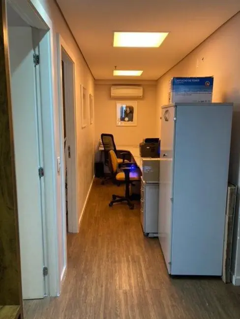 Foto 9 de Sala Comercial à venda, 176m2 em Alphaville Industrial, Barueri - SP