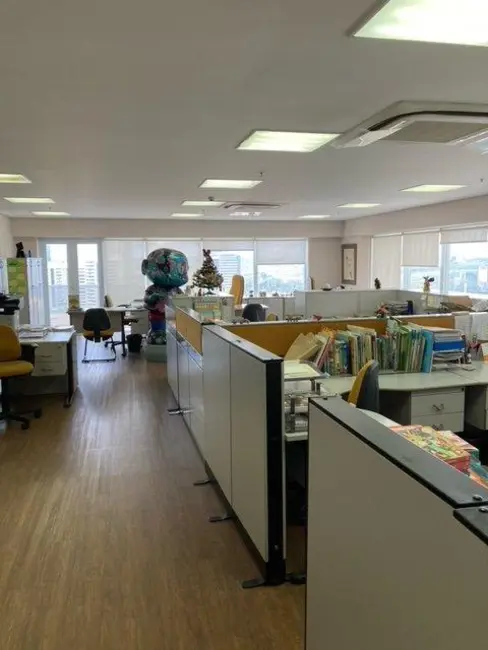 Foto 5 de Sala Comercial à venda, 176m2 em Alphaville Industrial, Barueri - SP