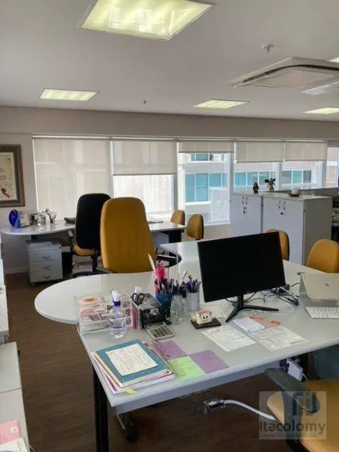 Foto 1 de Sala Comercial à venda, 176m2 em Alphaville Industrial, Barueri - SP