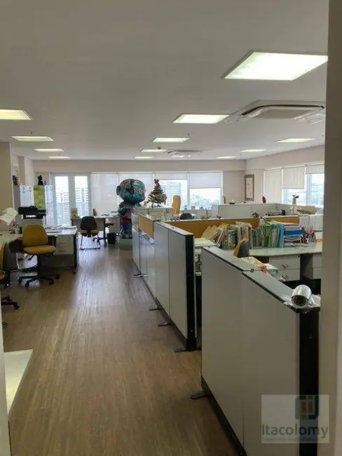 Sala Comercial à venda, 176m2 em Alphaville Industrial, Barueri - SP - imagem 3 Foto 3 de Sala Comercial à venda, 176m2 em Alphaville Industrial, Barueri - SP