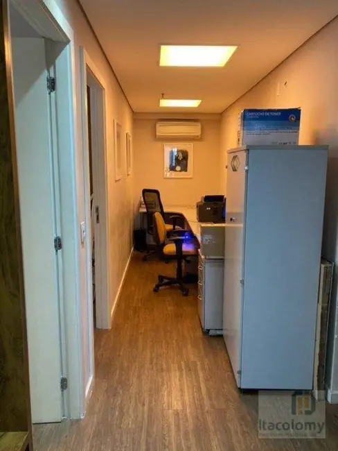 Foto 9 de Sala Comercial à venda, 176m2 em Alphaville Industrial, Barueri - SP