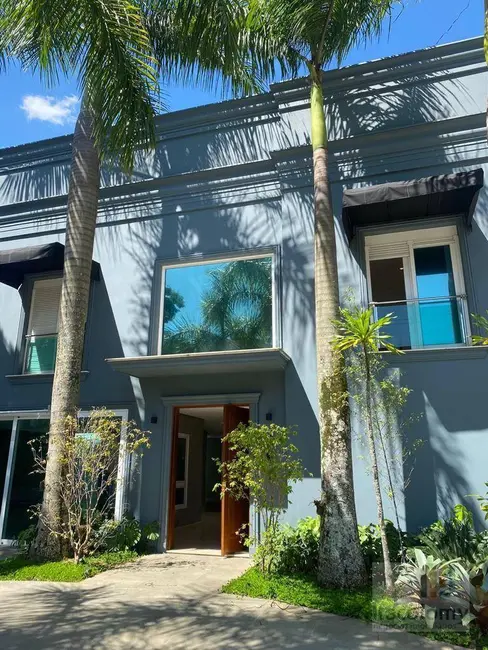 Foto 1 de Casa de Condomínio com 4 quartos à venda e para alugar, 570m2 em Barueri - SP