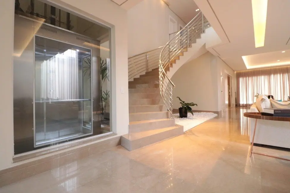 Casa de Condomínio com 5 quartos à venda, 1000m2 em Santana De Parnaiba - SP - imagem 2 Foto 2 de Casa de Condomínio com 5 quartos à venda, 1000m2 em Santana De Parnaiba - SP