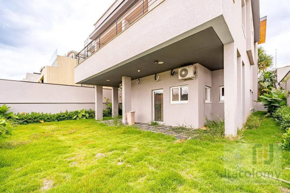 Foto 9 de Casa de Condomínio com 3 quartos à venda, 490m2 em Santana De Parnaiba - SP