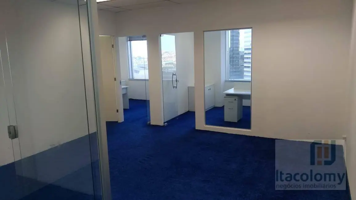 Foto 1 de Loft / Flat à venda, 90m2 em Alphaville Industrial, Barueri - SP