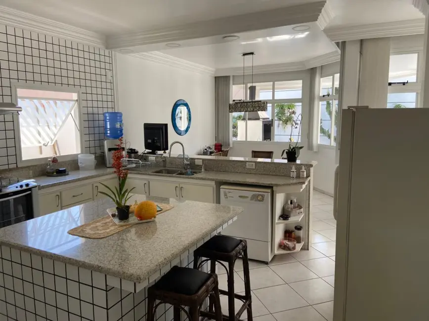 Casa de Condomínio com 4 quartos à venda, 800m2 em Santana De Parnaiba - SP - imagem 2 Foto 2 de Casa de Condomínio com 4 quartos à venda, 800m2 em Santana De Parnaiba - SP