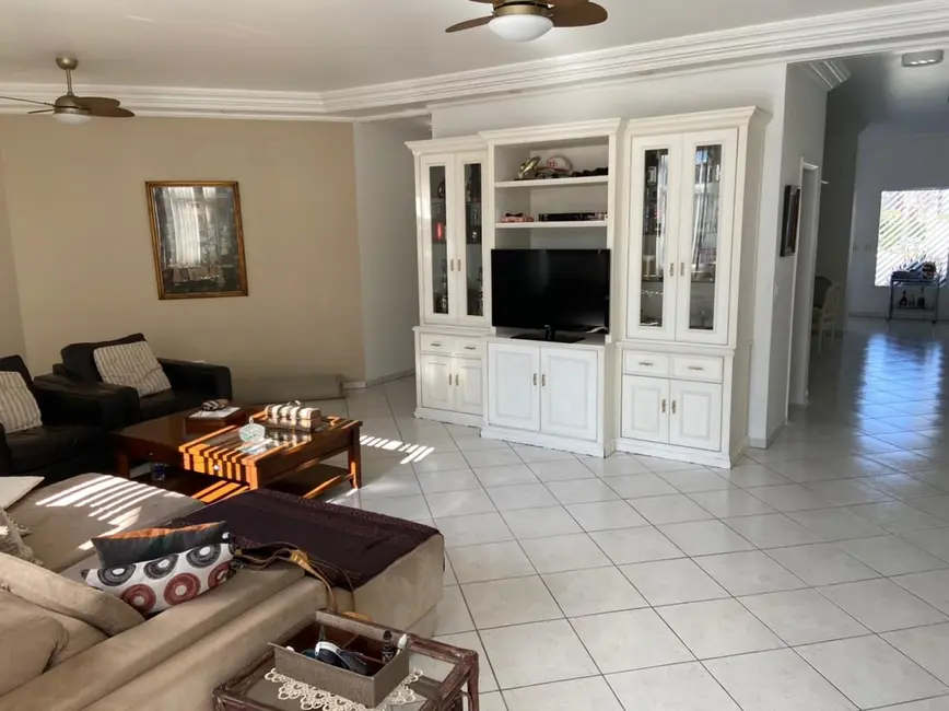 Casa de Condomínio com 4 quartos à venda, 800m2 em Santana De Parnaiba - SP - imagem 7 Foto 7 de Casa de Condomínio com 4 quartos à venda, 800m2 em Santana De Parnaiba - SP