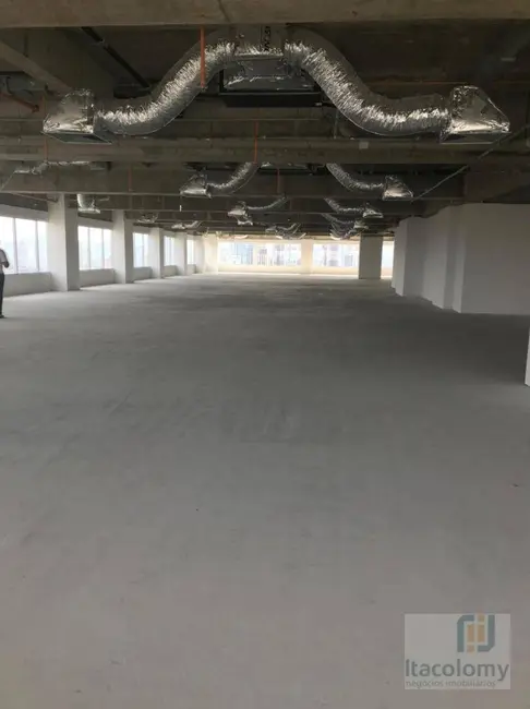 Foto 1 de Loft / Flat à venda e para alugar, 500m2 em Alphaville Industrial, Barueri - SP