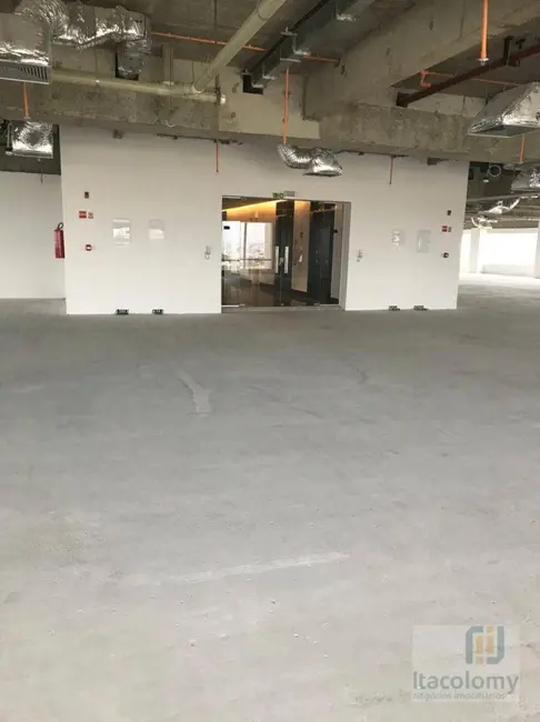 Foto 2 de Loft / Flat à venda e para alugar, 500m2 em Alphaville Industrial, Barueri - SP