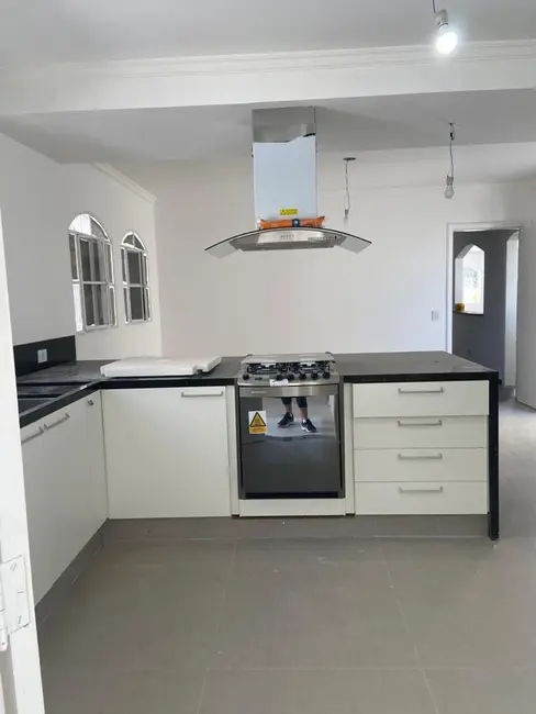 Casa de Condomínio com 2 quartos para alugar, 580m2 em Barueri - SP - imagem 5 Foto 5 de Casa de Condomínio com 2 quartos para alugar, 580m2 em Barueri - SP