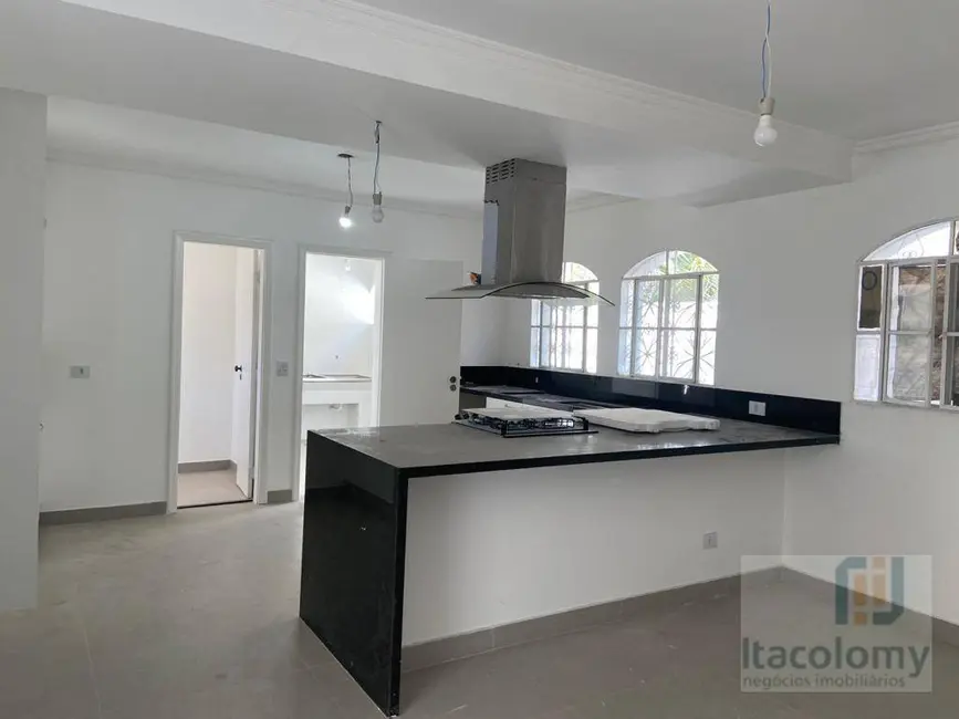 Foto 6 de Casa de Condomínio com 2 quartos para alugar, 580m2 em Barueri - SP