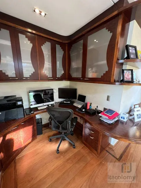 Casa de Condomínio com 4 quartos à venda, 470m2 em Alphaville Conde II, Barueri - SP - imagem 9 Foto 9 de Casa de Condomínio com 4 quartos à venda, 470m2 em Alphaville Conde II, Barueri - SP