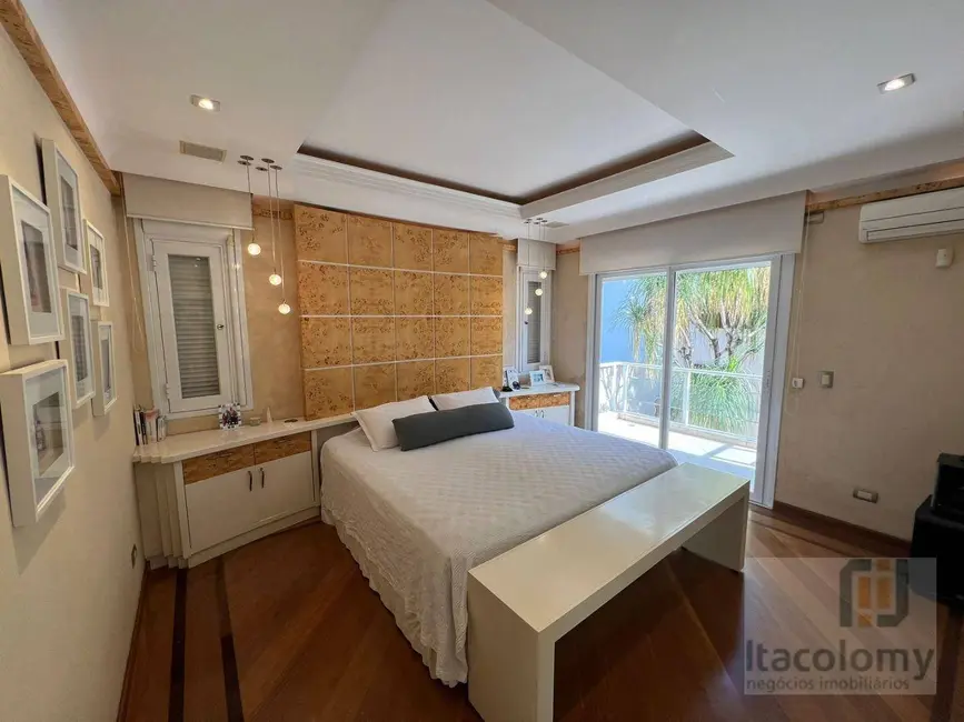 Casa de Condomínio com 4 quartos à venda, 470m2 em Alphaville Conde II, Barueri - SP - imagem 7 Foto 7 de Casa de Condomínio com 4 quartos à venda, 470m2 em Alphaville Conde II, Barueri - SP