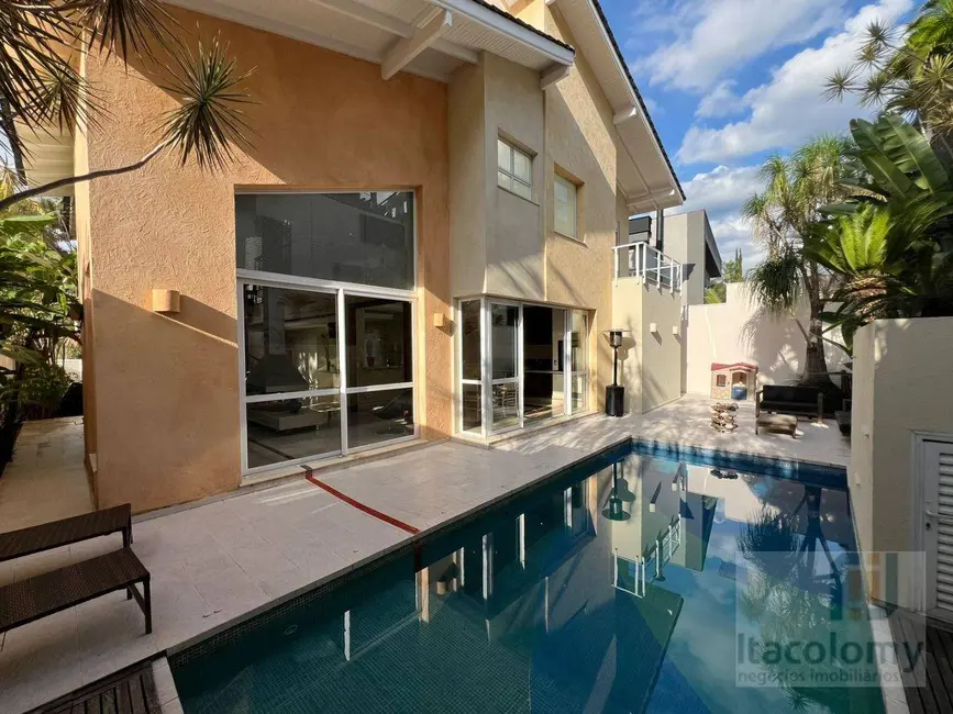 Casa de Condomínio com 4 quartos à venda, 470m2 em Alphaville Conde II, Barueri - SP - imagem 5 Foto 5 de Casa de Condomínio com 4 quartos à venda, 470m2 em Alphaville Conde II, Barueri - SP