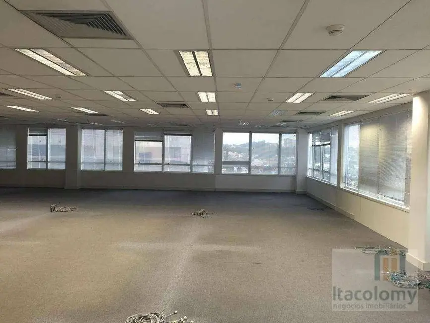 Sala Comercial para alugar, 570m2 em Barueri - SP - imagem 1 Foto 1 de Sala Comercial para alugar, 570m2 em Barueri - SP
