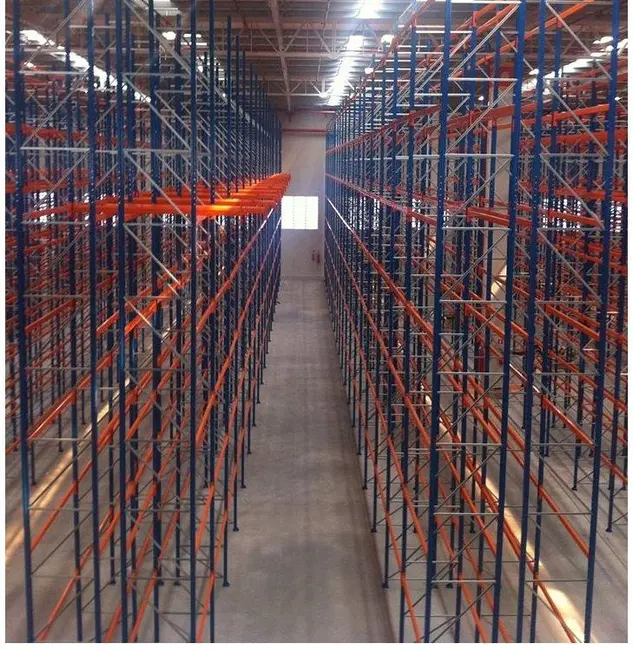 Foto 1 de Armazém / Galpão para alugar, 1400m2 em Jardim Alvorada, Jandira - SP