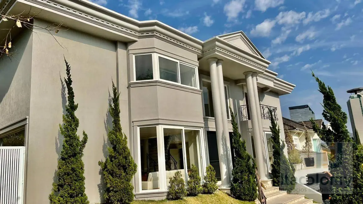 Foto 1 de Casa de Condomínio com 4 quartos para alugar, 800m2 em Santana De Parnaiba - SP