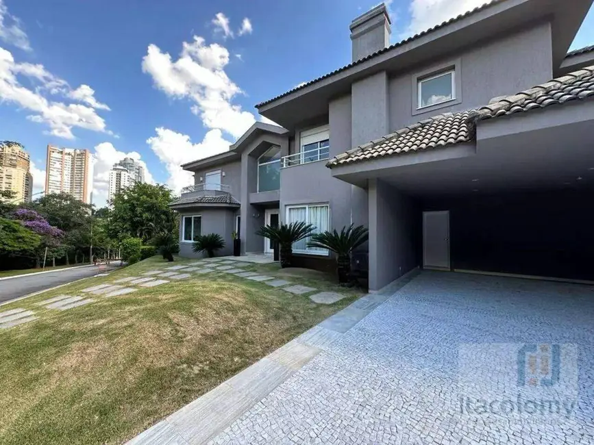 Foto 2 de Casa de Condomínio com 4 quartos para alugar, 800m2 em Santana De Parnaiba - SP