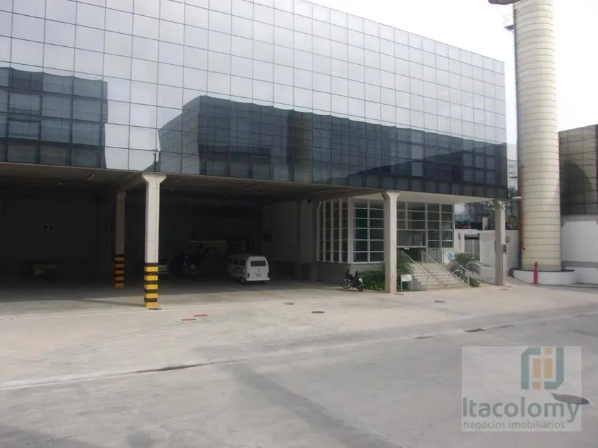 Armazém / Galpão para alugar, 3500m2 em Tamboré, Barueri - SP - imagem 3 Foto 3 de Armazém / Galpão para alugar, 3500m2 em Tamboré, Barueri - SP