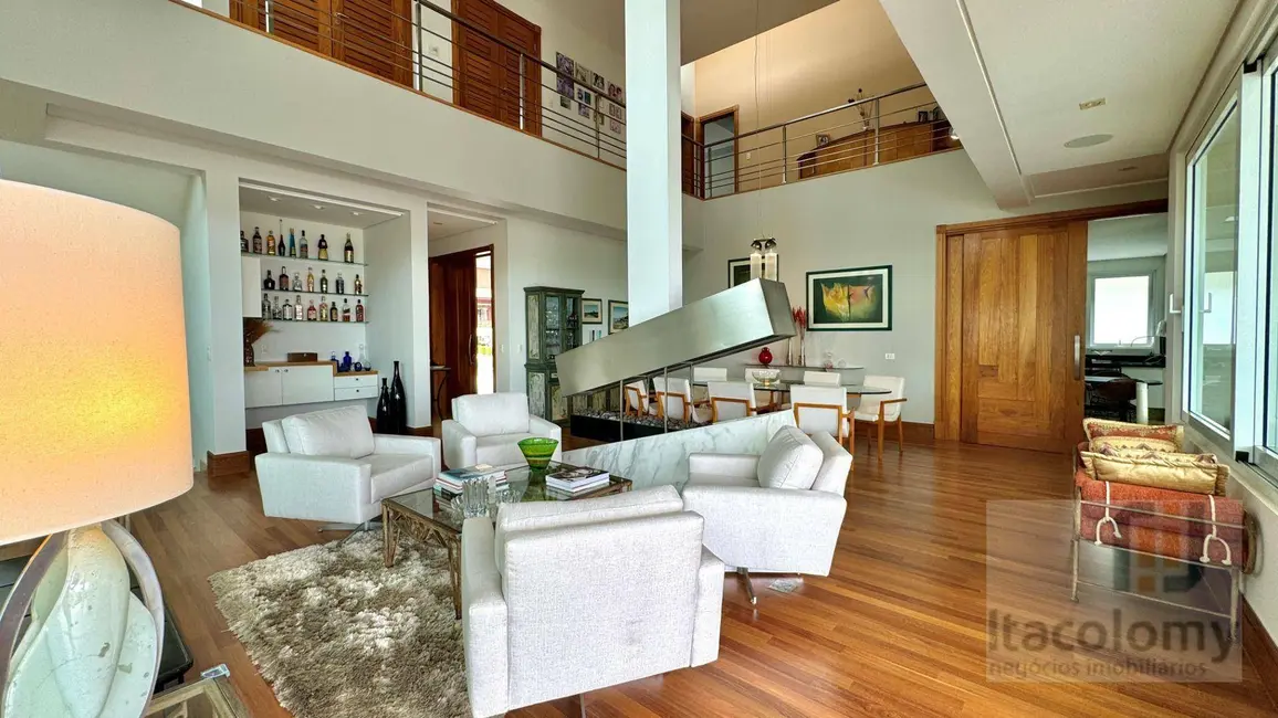 Casa de Condomínio com 4 quartos à venda, 1174m2 em Santana De Parnaiba - SP - imagem 3 Foto 3 de Casa de Condomínio com 4 quartos à venda, 1174m2 em Santana De Parnaiba - SP