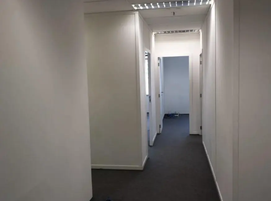 Foto 3 de Sala Comercial à venda, 90m2 em Alphaville Industrial, Barueri - SP