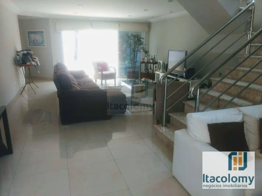 Foto 3 de Casa de Condomínio com 4 quartos à venda, 300m2 em Santana De Parnaiba - SP