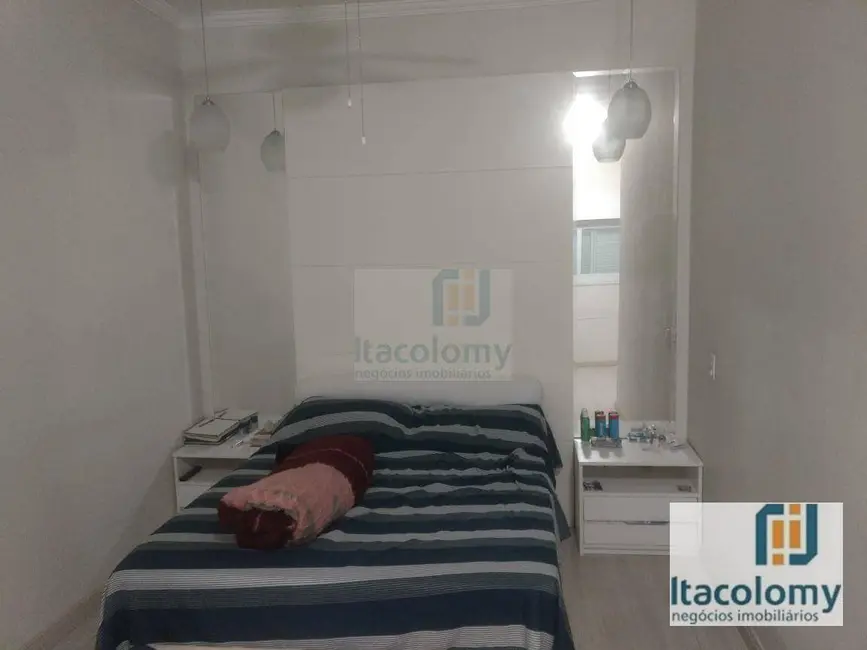 Foto 7 de Casa de Condomínio com 4 quartos à venda, 300m2 em Santana De Parnaiba - SP