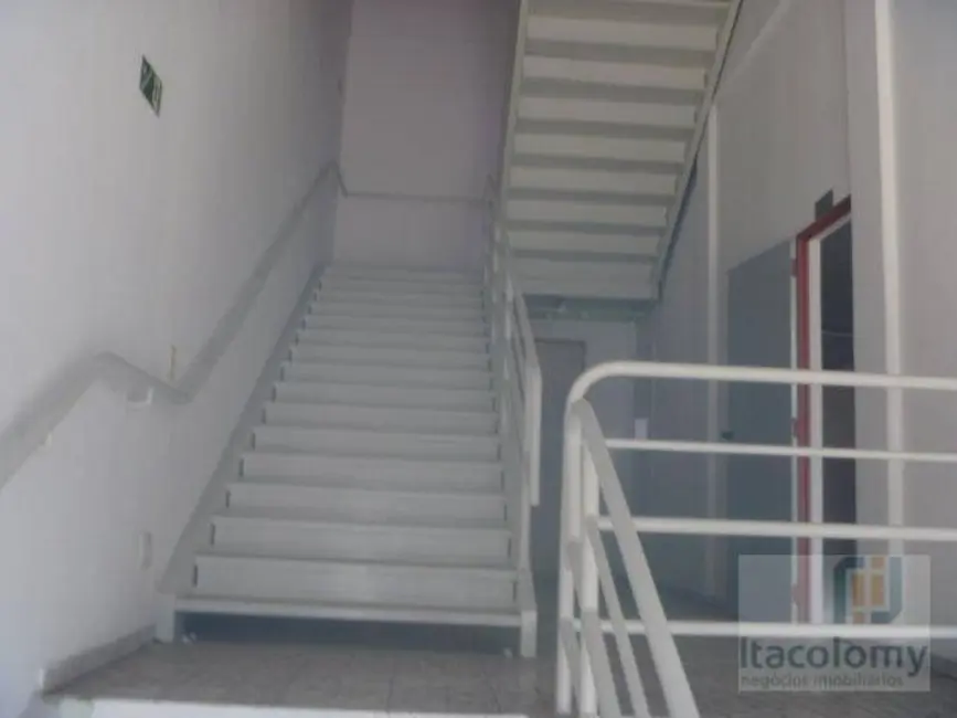 Foto 3 de Armazém / Galpão para alugar, 10000m2 em Tamboré, Barueri - SP