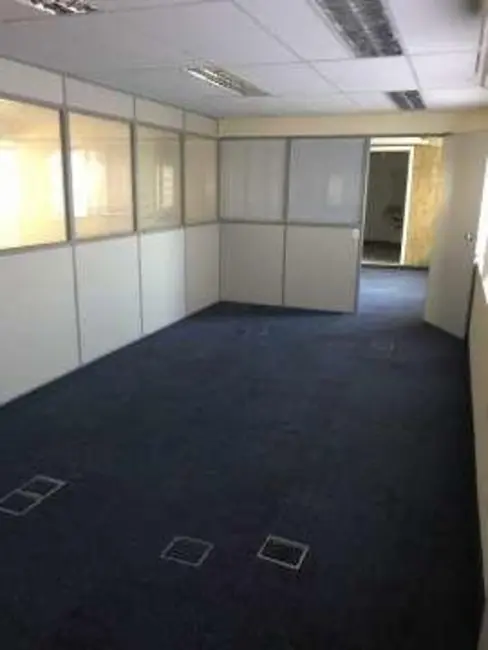 Foto 2 de Sala Comercial à venda, 518m2 em Alphaville Industrial, Barueri - SP