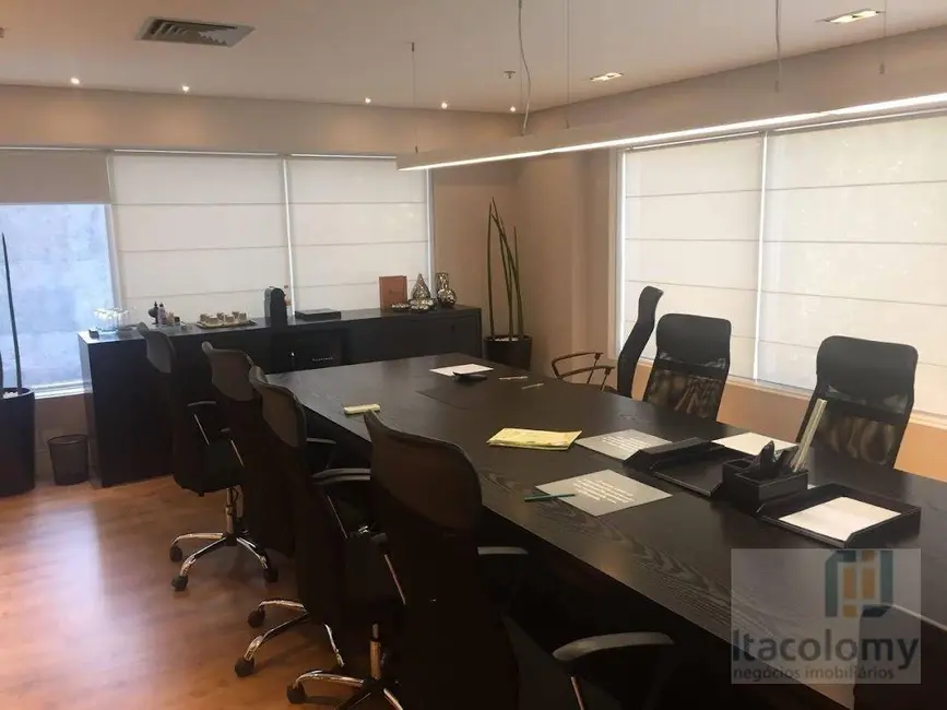 Foto 6 de Sala Comercial à venda, 247m2 em Alphaville Industrial, Barueri - SP