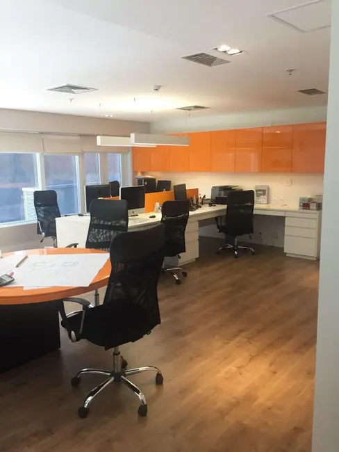 Foto 1 de Sala Comercial à venda, 247m2 em Alphaville Industrial, Barueri - SP