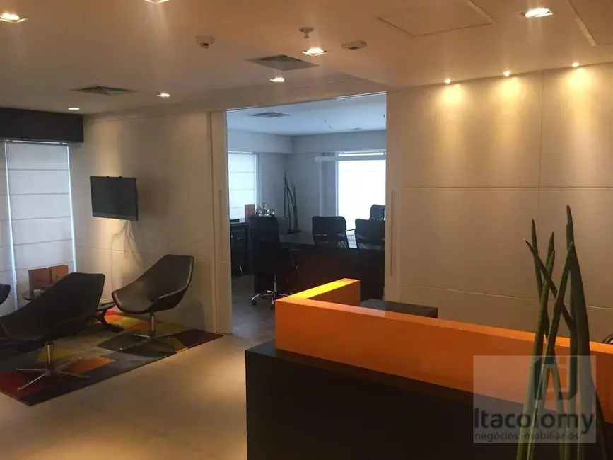 Foto 9 de Sala Comercial à venda, 247m2 em Alphaville Industrial, Barueri - SP